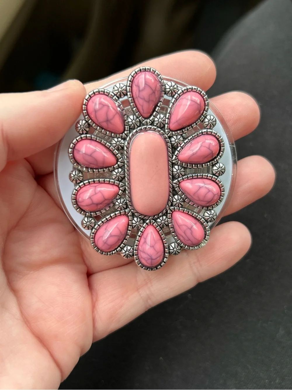Pink Concho Popsocket MagSafe friendly